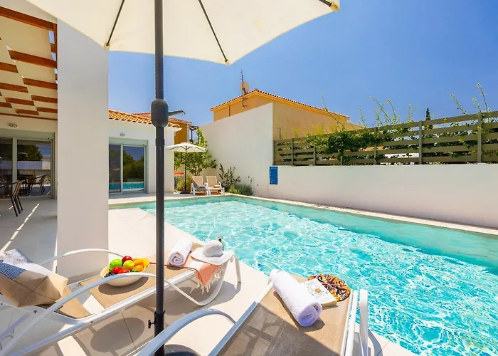 Kira * Trapezaki (Kefalonia)