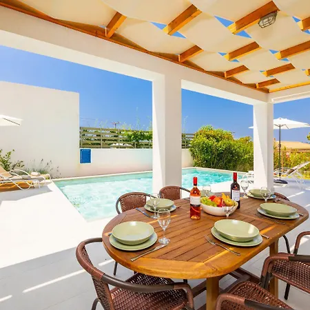 Kira Τραπεζάκι