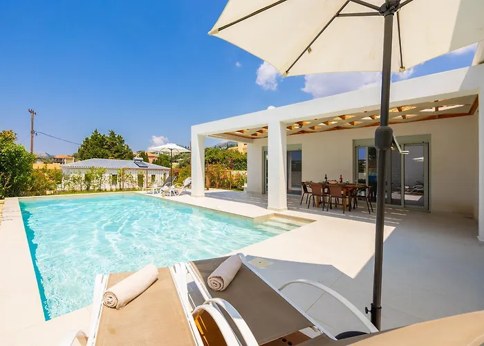 Kira Τραπεζάκι